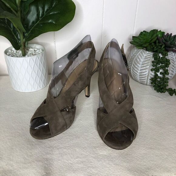 Michael Kors Women's Crisscross Suede Buckle Slingback Sandals Taupe Size 8 - Picture 1 of 8